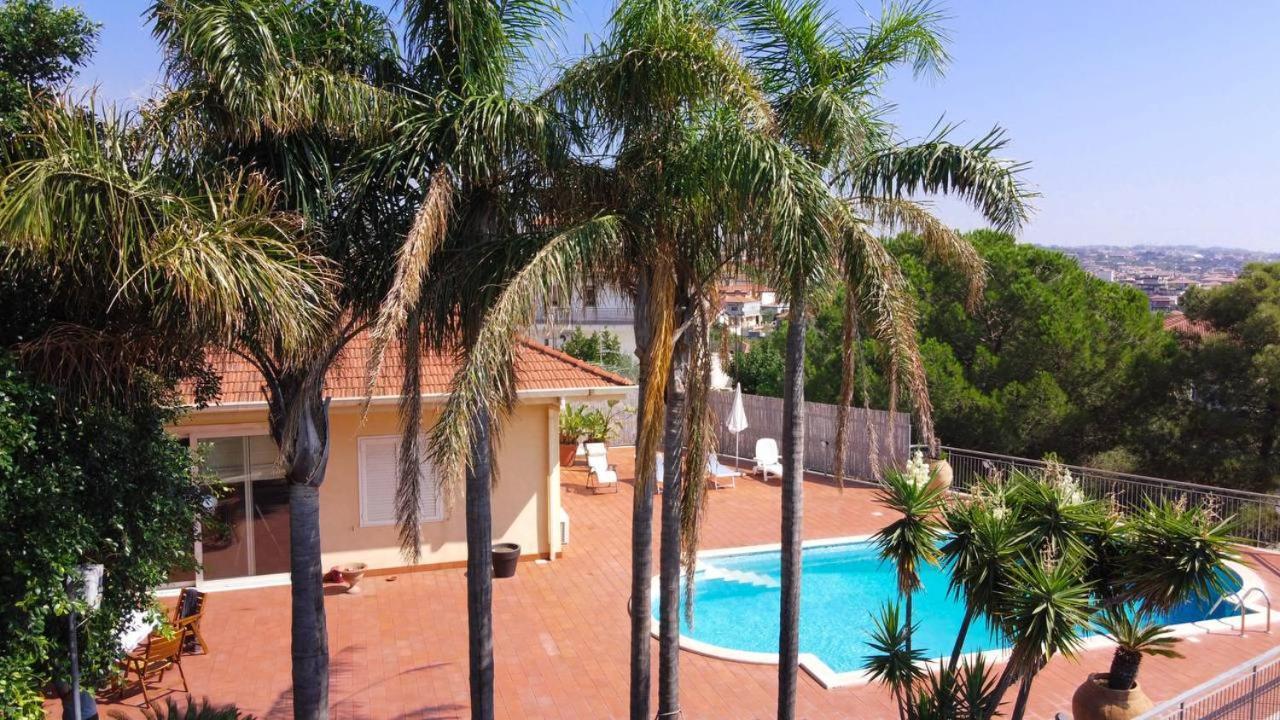 Holiday Flower Villa Panoramica Sul Golfo Di Catania Misterbianco Ngoại thất bức ảnh