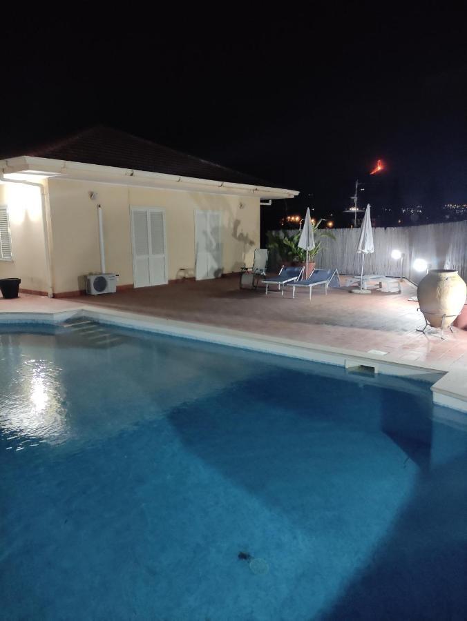 Holiday Flower Villa Panoramica Sul Golfo Di Catania Misterbianco Ngoại thất bức ảnh