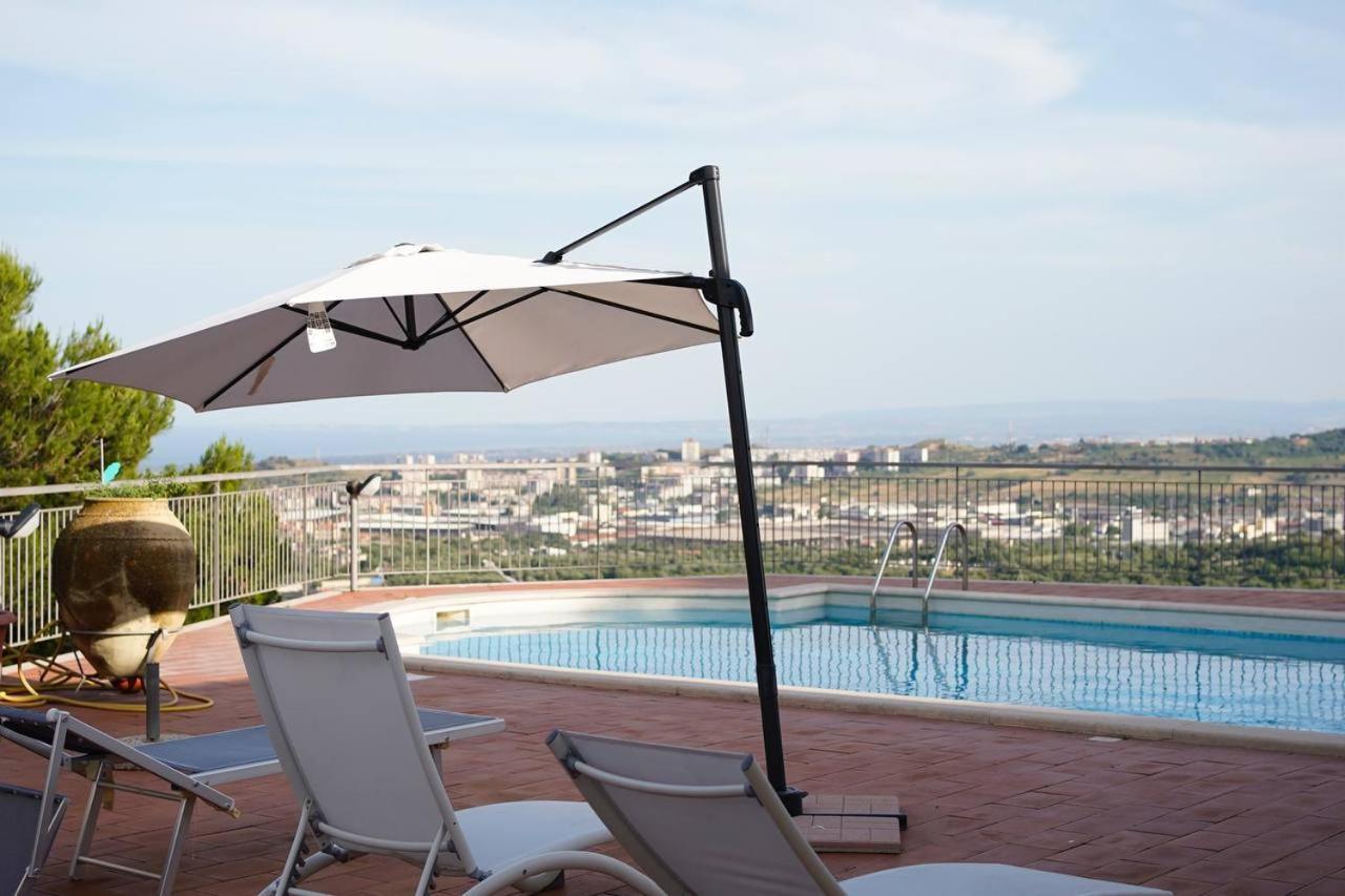 Holiday Flower Villa Panoramica Sul Golfo Di Catania Misterbianco Ngoại thất bức ảnh